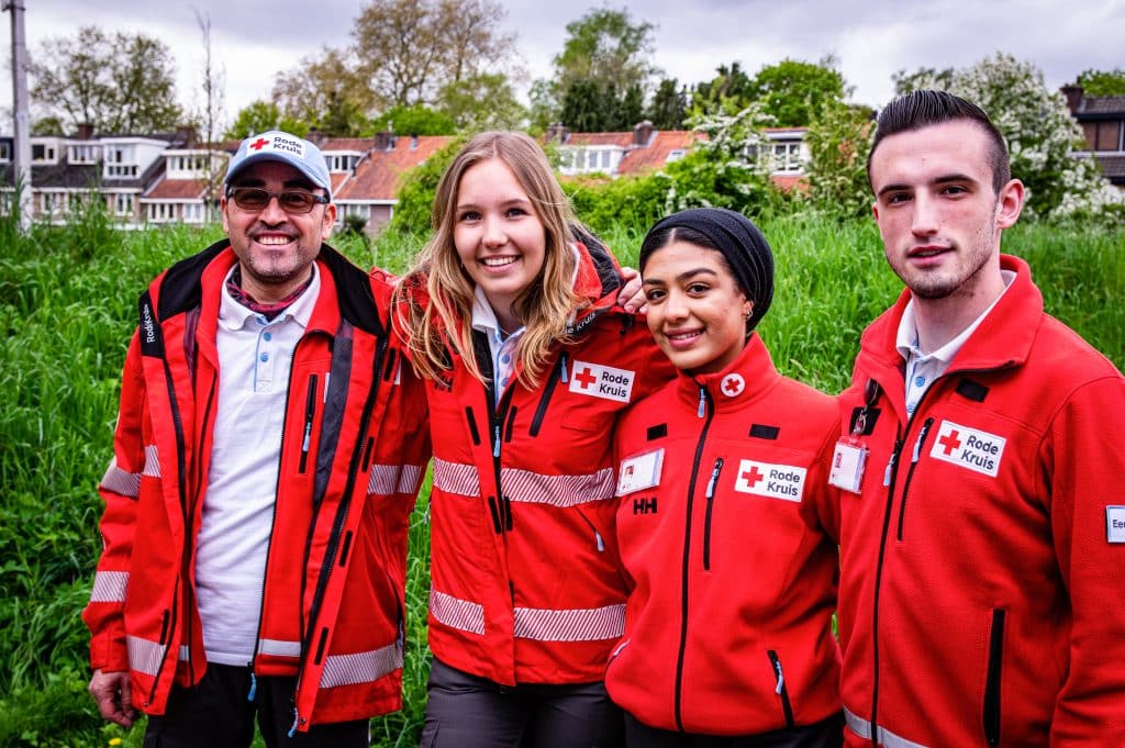 Vrijwilligers van het Rode Kruis in actie